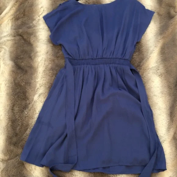 Cute blue tie back dress - Picture 2 of 6